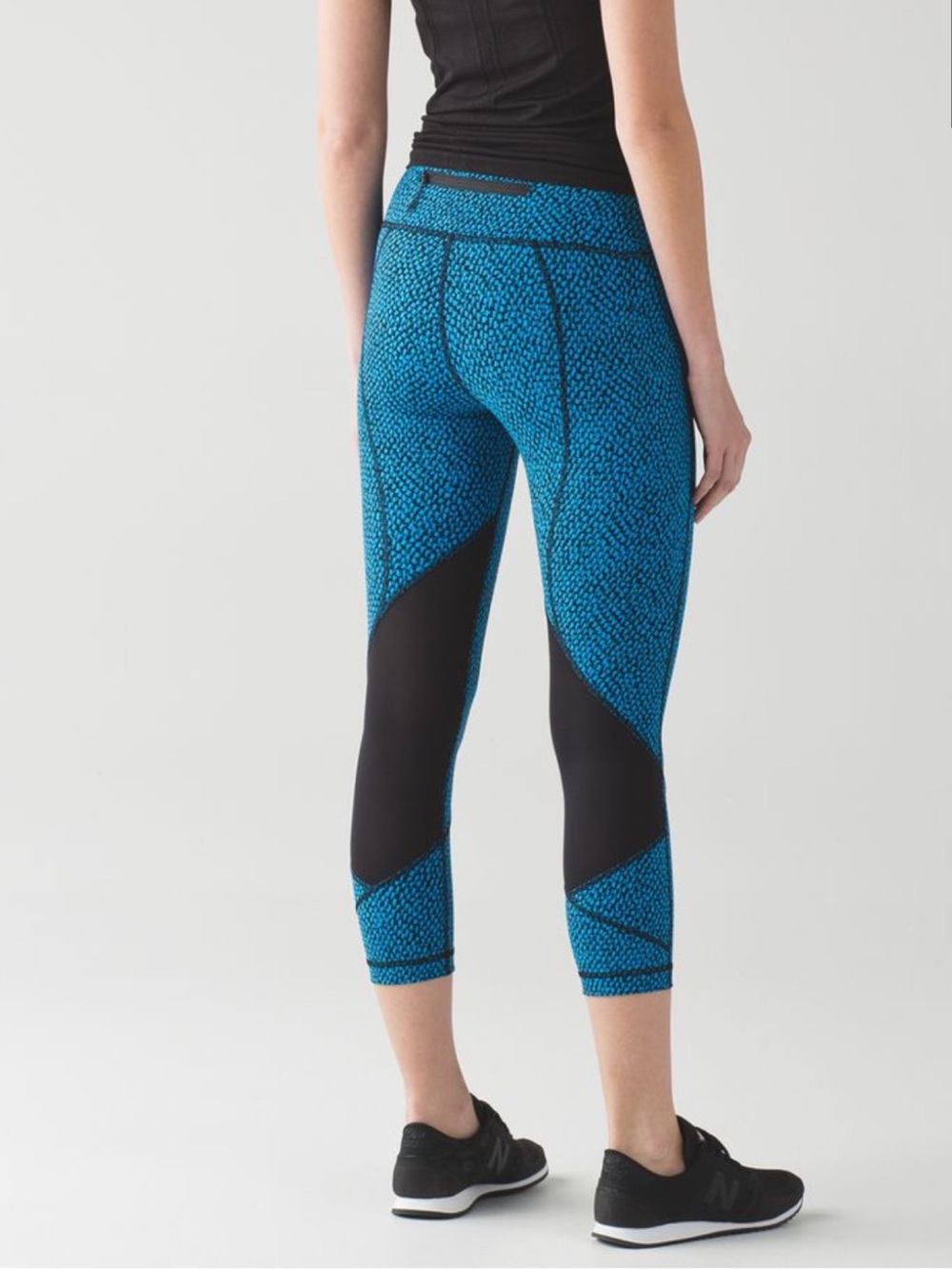 Lululemon Pace Rival Crop Scatter Star Beach Blanket Blue Black Leggings Size 6